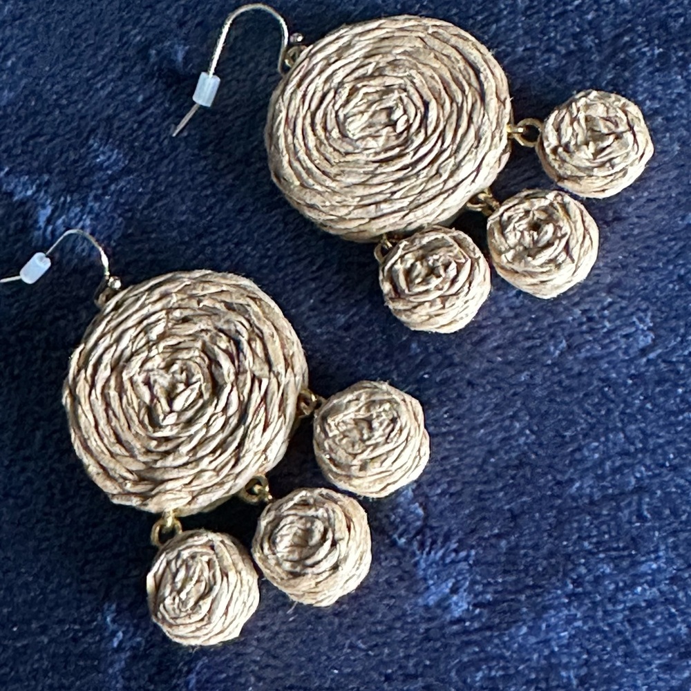 Lightweight Beach Vibe Woven Circle Drop Earrings - Picture 2 of 8